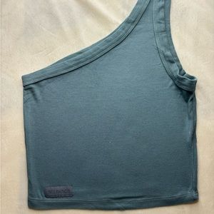 set active dark blue top